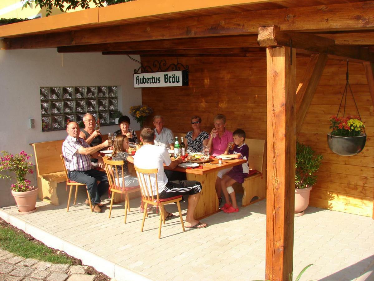 Appartementhaus Thermeneck Laa an der Thaya Bagian luar foto