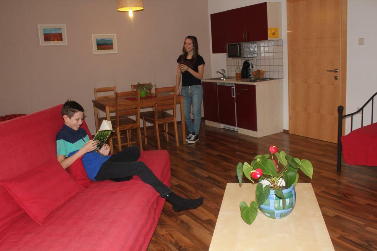 Appartementhaus Thermeneck Laa an der Thaya Bagian luar foto