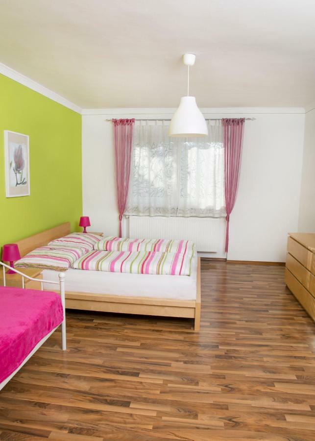 Appartementhaus Thermeneck Laa an der Thaya Bagian luar foto